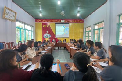 Trường Mầm non Hoa Ban: Tập huấn Vệ sinh An toàn Thực phẩm – Chuẩn bị chu đáo cho năm học mới Trường Mầm non Hoa Ban: Tập huấn Vệ sinh An toàn Thực phẩm – Chuẩn bị chu đáo cho năm học mới