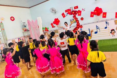 🌸SINH HOẠT CHUYÊN MÔN – LAN TỎA TÌNH YÊU QUÊ HƯƠNG, ĐẤT NƯỚC CHÀO MỪNG NGÀY GIẢI PHÓNG MIỀN NAM 30/4